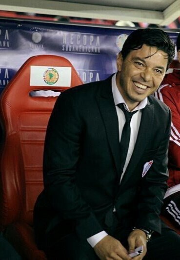 fercarpOK's tweet photo. Dice Crespi que D´Onofrio y Gallardo se quedaron calientes porque Olaza fue a boca. https://t.co/Hi3jhMrckN