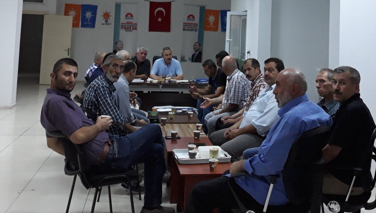 Şentepe temsilciliğimizde birleştirilmiş Mahalle toplantımızı icra ettik <a href="/alperinceoz/">Süleyman Alper İNCEÖZ 🇹🇷</a> <a href="/hakanhanozcan/">Hakan Han ÖZCAN 🇹🇷</a> <a href="/turan_haci/">Hacı TURAN</a> <a href="/AkpartiAnkara/">AK Parti Ankara</a> <a href="/erdoganyurtoglu/">Erdoğan Yurtoğlu</a>