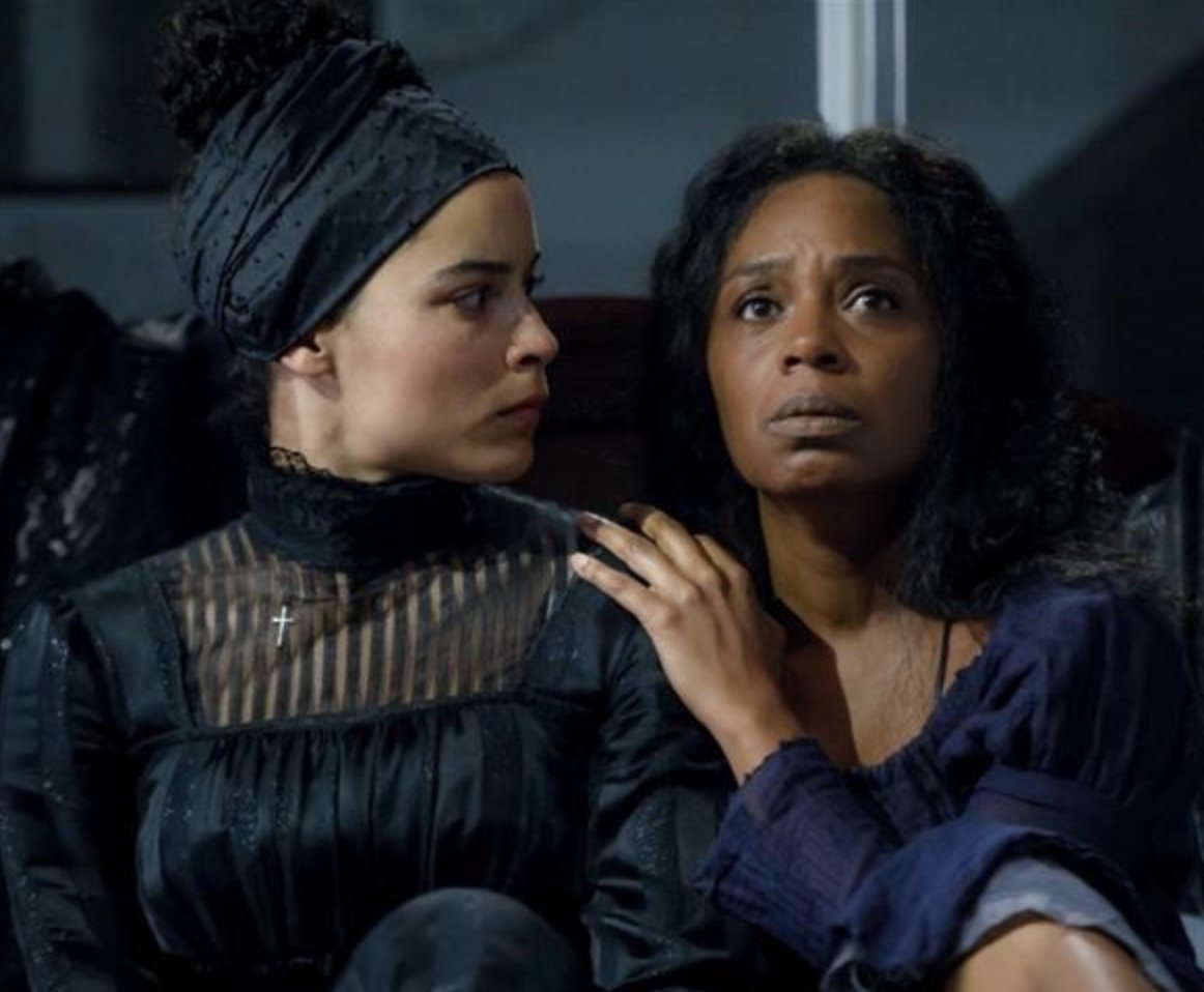 'The women on my mother's side, who raised me, all come from New Orleans... The core of the story really had to be about these women and their struggle to survive.' -Playwright Marcus Gardley on
#TheHouseThatWillNotStand @NYTW79. Read on: bit.tdf.org/2v1h7YL