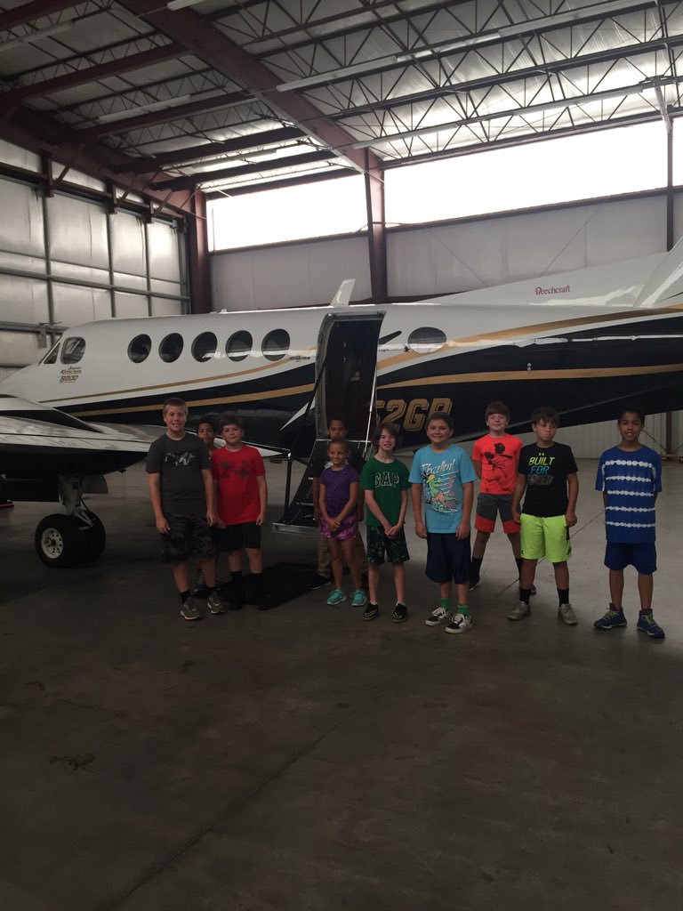murph12_l's tweet photo. This week at camp we are reading the novel Hatchet and bringing it to life through activities, field trips and guest speakers. This morning we visited the Surry County airport to see aircraft similar to the one mentioned in the book! #MACSAwesome #MASummer #JOFamily #JOLeaders https://t.co/qIjPla4Flz