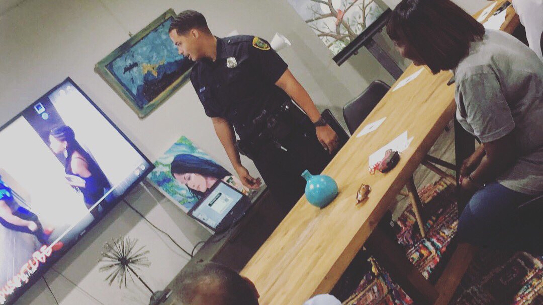 Mr_Officer713's tweet image. Thank you again to @hotelylem for allowing us to come in and speak to the staff and the surrounding area management about #personalsafety and #robberyprevention this afternoon. @houstonpolice  #houston #hotel #publicsafety #publicspeaking #publicaffairs #cops #powerpoint #speaker