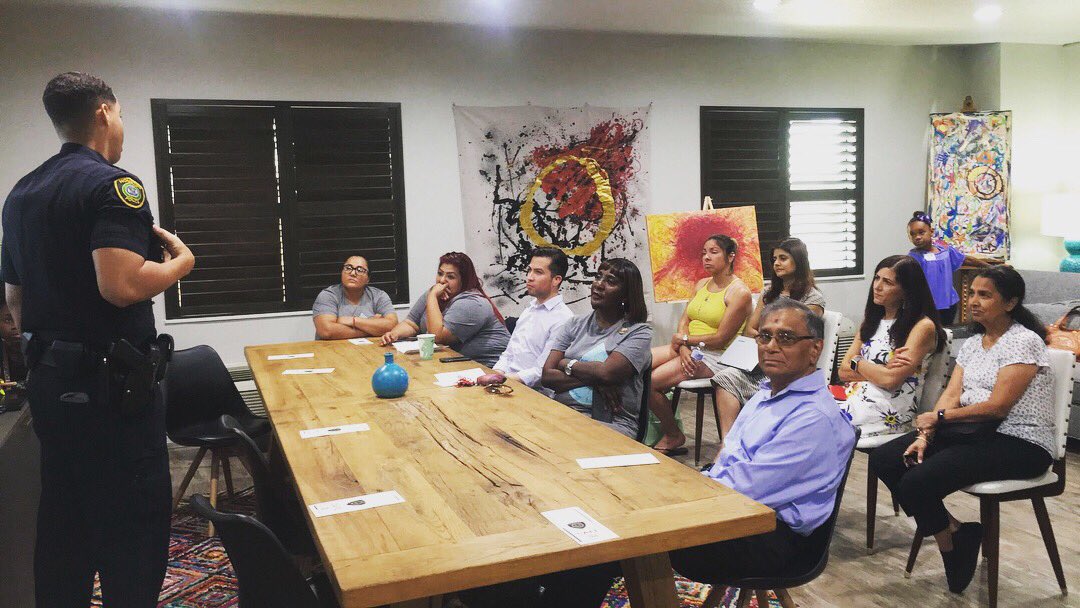 Mr_Officer713's tweet image. Thank you again to @hotelylem for allowing us to come in and speak to the staff and the surrounding area management about #personalsafety and #robberyprevention this afternoon. @houstonpolice  #houston #hotel #publicsafety #publicspeaking #publicaffairs #cops #powerpoint #speaker