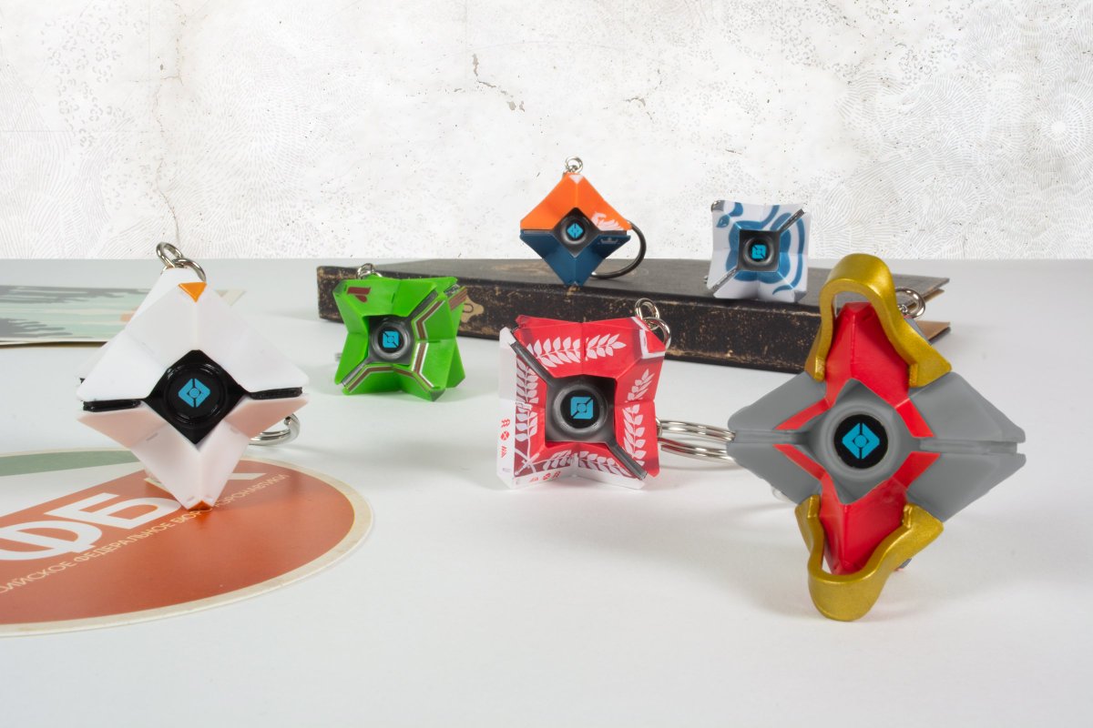 NumskullDesigns's tweet photo. The hunt is on!
 
We're proud to reveal brand new official @Bungie Destiny merch - including Cayde-6 shirts &amp; caps, candles, and Ghost 3D keyrings!
 
Pre-order from the range now: https://t.co/dKxL6hsXJk https://t.co/Wlf6C1IWCh