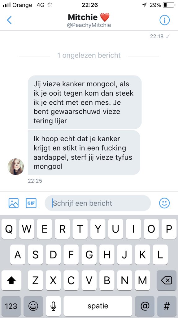 <a href="/vFungii/">Koek</a> <a href="/Cetfy/">Boris</a> <a href="/Jessevg99/">Jesse</a> <a href="/Bleyzn/">76</a> <a href="/PriesterNM/">KingPriester</a> <a href="/PeachyMitchie/">Michelle (mITSCHIE or Dinges)</a> <a href="/ThisErikDDG/">Erik</a> Ze vind het geen goed idee om minder water te drinken. Andere tips?