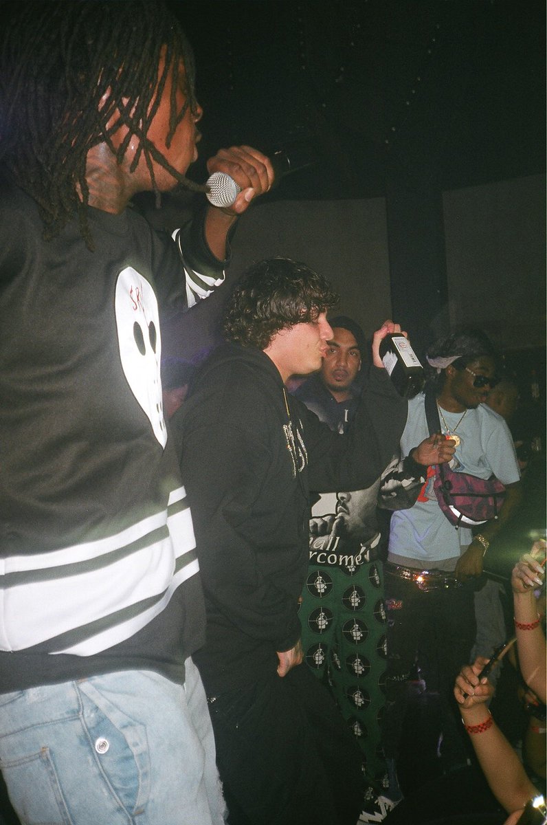 FatJesus562's tweet photo. 📸: @TK2020hiieffect x @BitchImRobV x @OHGEESY x @fenix_flexin x @MasterKato4k 🌊🌊🌊 @SHORELINEMAFIA https://t.co/OQZgG5Sw9R