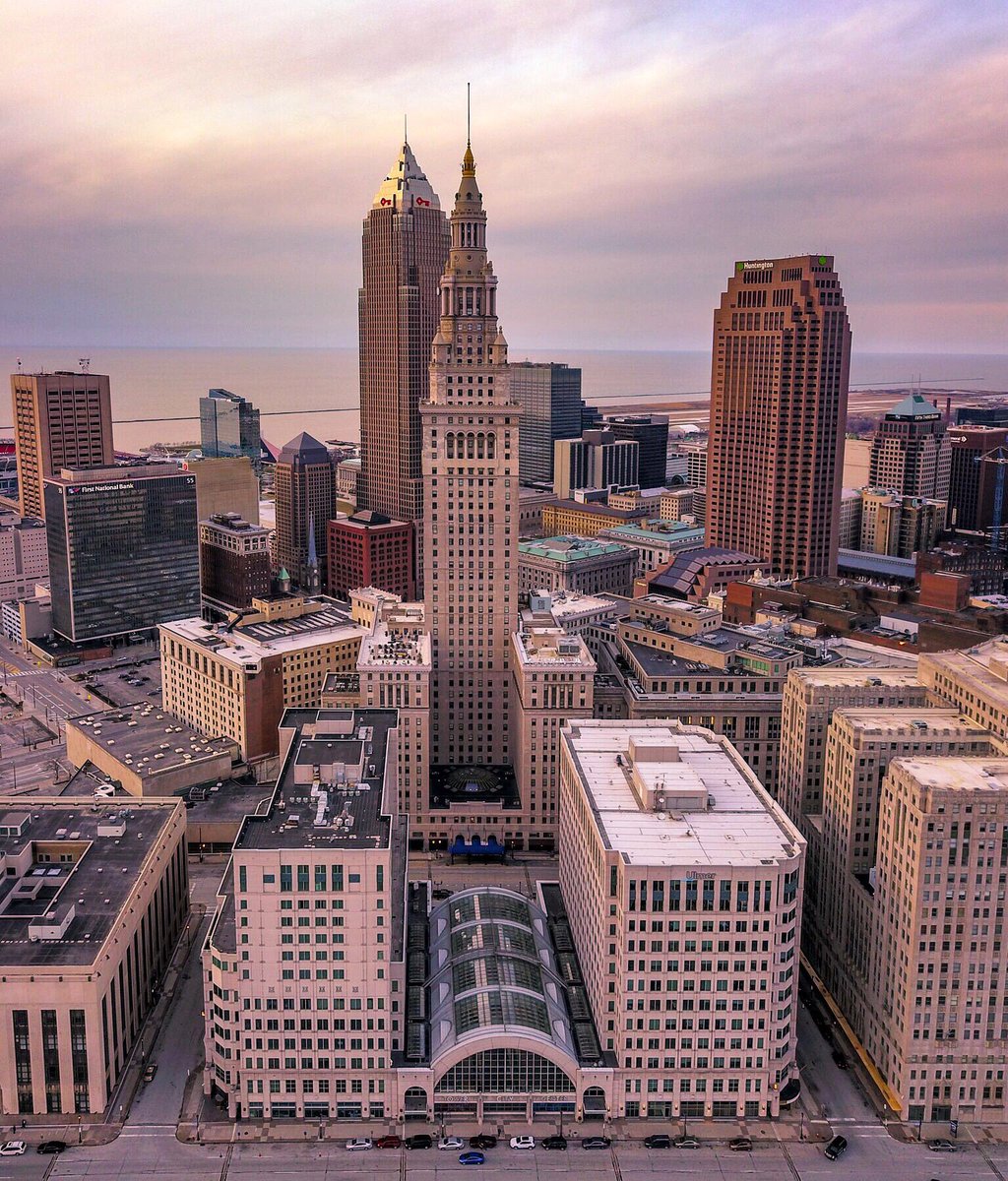 TheCLE's tweet photo. Cleveland, Ohio. ❤️ #ThisisCLE (📷: @aerialagents) https://t.co/NoFynC1cwF