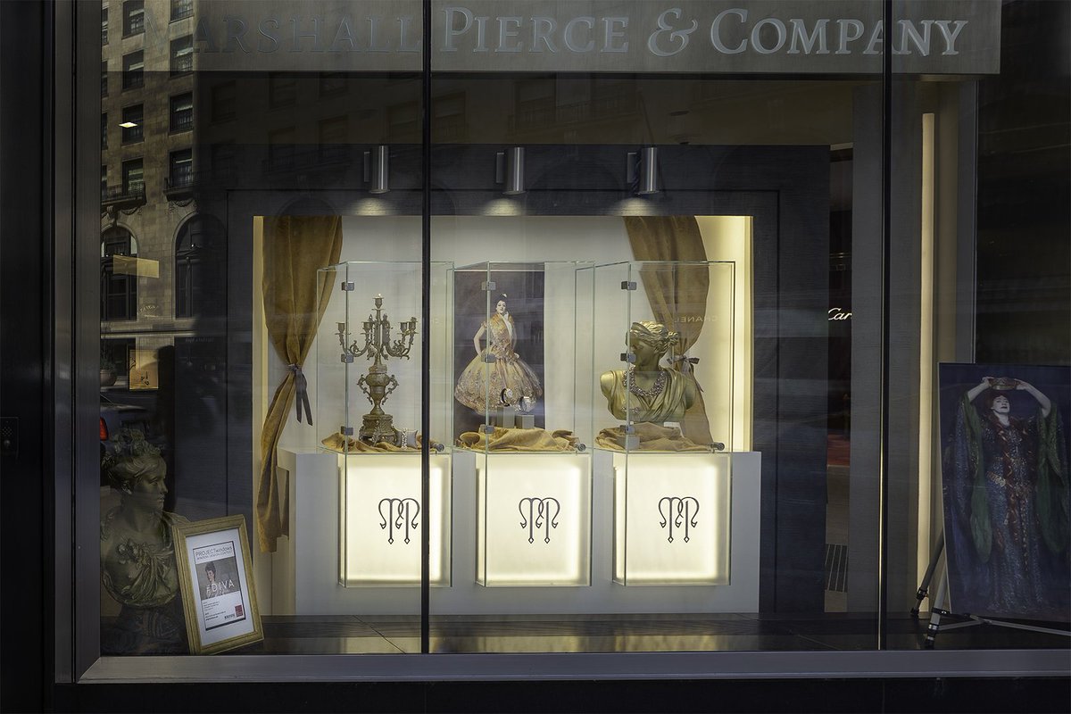 michiganavemag's tweet photo. #ProjectWindows 2018: through Aug. 6, vote for your favorite window display inspired by @artinstitutechi's blockbuster exhibition, "John Singer Sargent and Chicago's Gilded Age" https://t.co/z4ui1cUF2g https://t.co/qopFW1ukO7