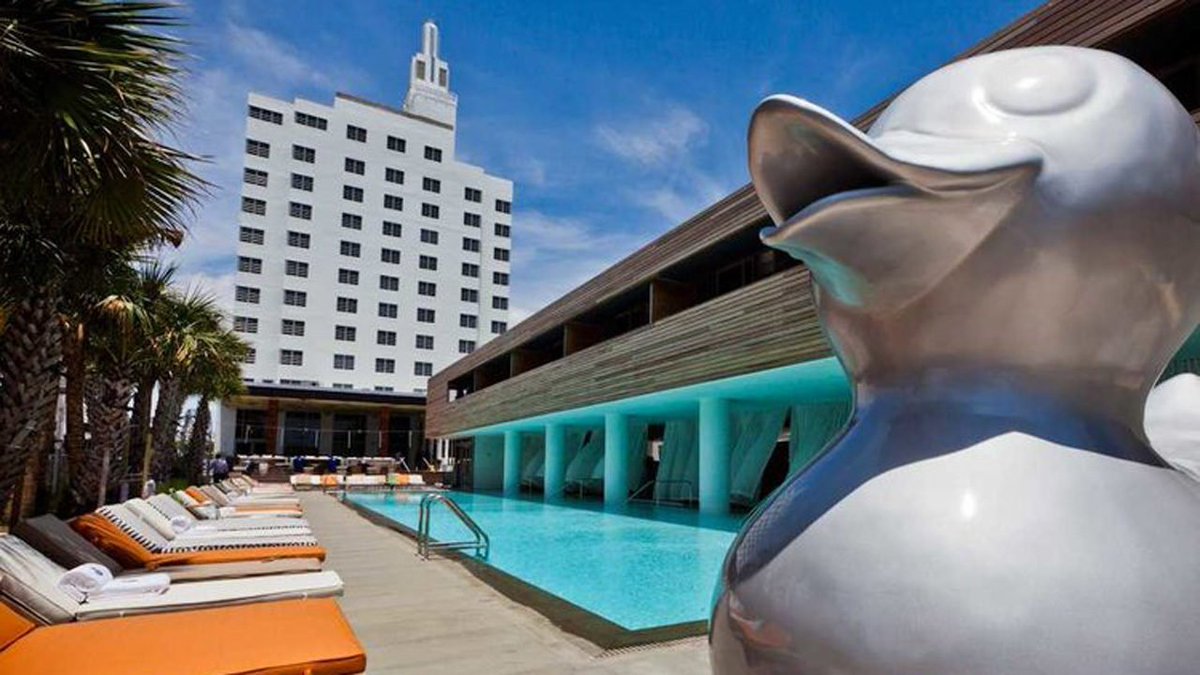 South Beach hotel to pay $2.5m for discriminating against Haitian dishwashers bit.ly/2LEcBcP?utm_so… https://t.co/TUIoefmoL6