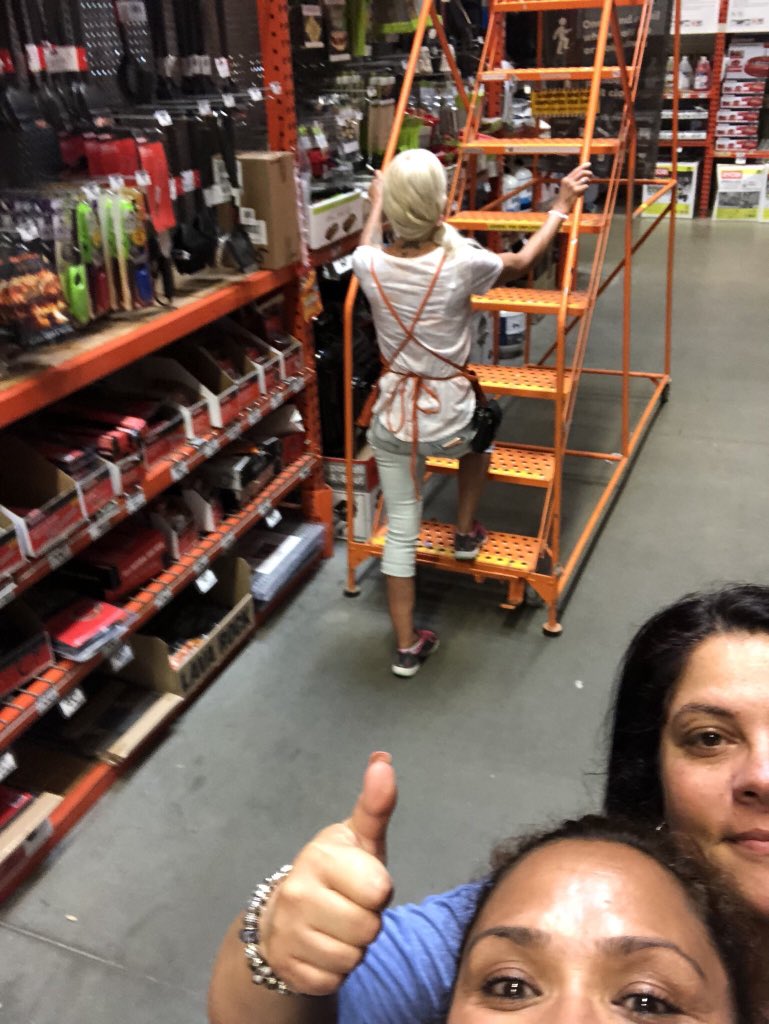 mpisapia6's tweet image. We did it!! 100 days safe!!! A huge thank you to my safety patrol team as well as my infocus team for bringing safety to the forefront of everyone’s mind!! First time in 2 years we have hit this goal! Woo hoo!! #NottoshabbyforaSFS! #safetyselfie #whyweworksafe