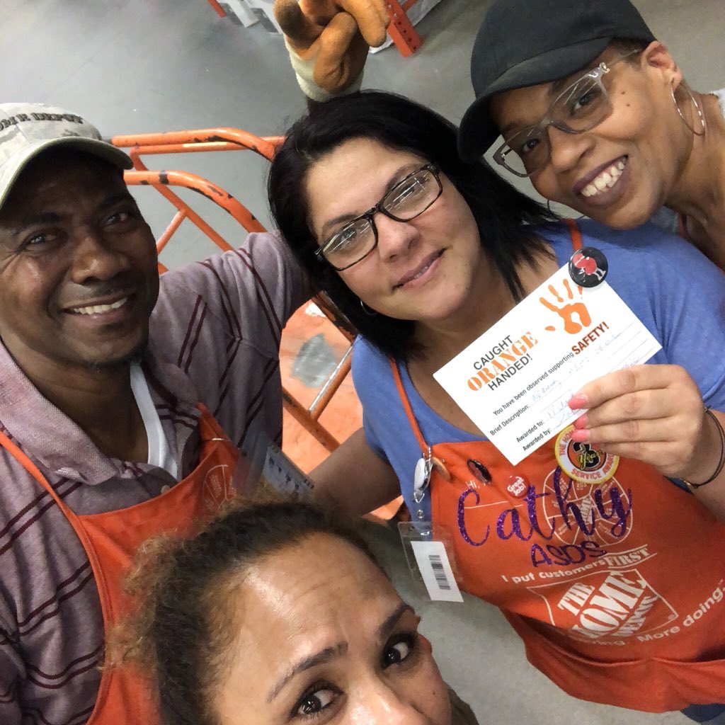 mpisapia6's tweet image. We did it!! 100 days safe!!! A huge thank you to my safety patrol team as well as my infocus team for bringing safety to the forefront of everyone’s mind!! First time in 2 years we have hit this goal! Woo hoo!! #NottoshabbyforaSFS! #safetyselfie #whyweworksafe