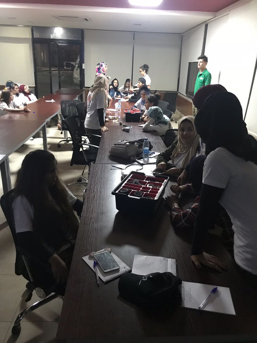 ROBOTNA_jo's tweet photo. Creating more learning opportunities in Jordan to help students develop 21st century skills and become lifelong learners.
#Robotna #معسكرات_الحسين_2018
@MakramQueisi @Jereaqat @MoY_JO https://t.co/xuxomP0pUg