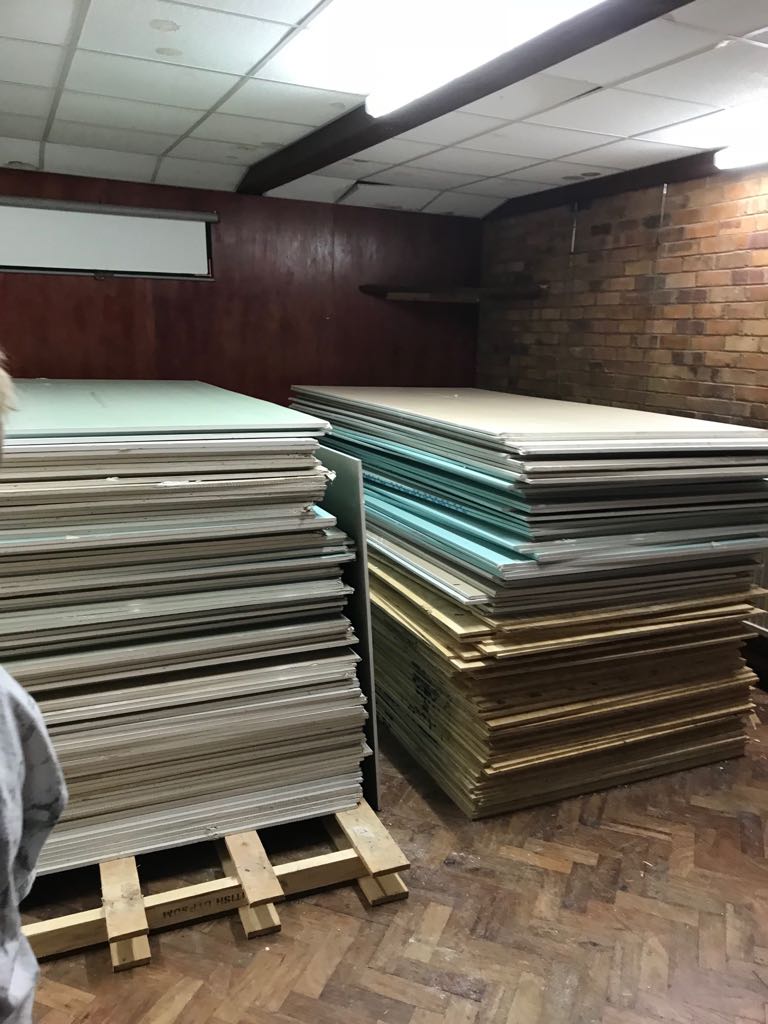 Hey #berrylands we need your help. come to the scout hut saturday from 8am. Old ceiling out new ceiling in . Materials supplied by <a href="/BerkeleyGroupUK/">Berkeley Group</a> .
#community #kingston