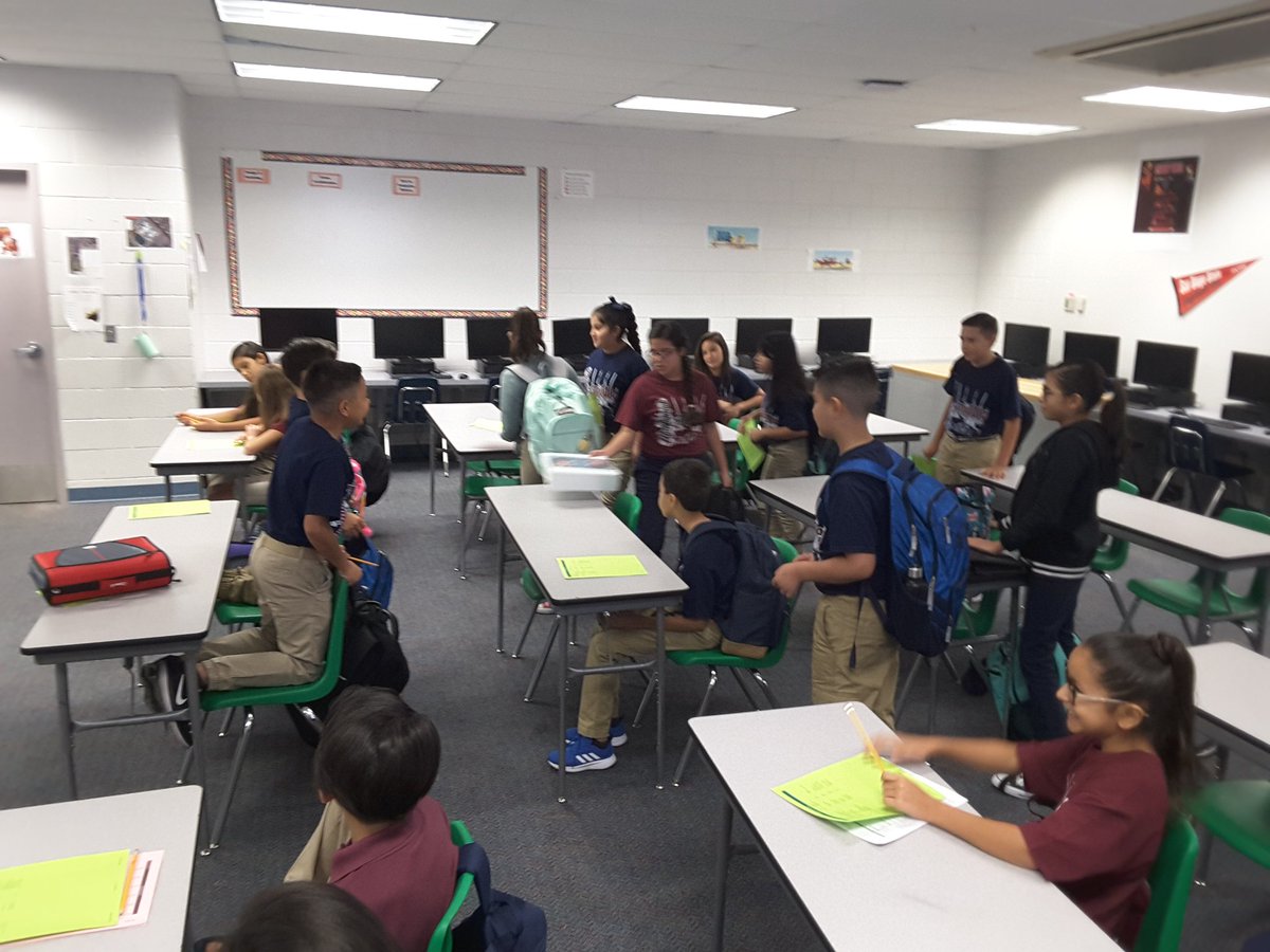 RBonilla_EpTX's tweet photo. Synergi4! First day back and learning to work together. GTT2 and GTT4. #sisd #Synergi4 #txpltw https://t.co/IYOtZJ5Cnv