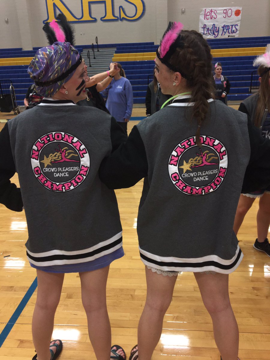 marenkateee's tweet photo. HAPPY BIRTHDAY G$$$ I love and miss ya!!! 💖💖 #cc4lyfe https://t.co/qEnZIhIE0N