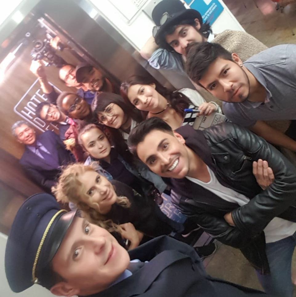 DoradoFerial's tweet photo. Estamos muy emocionados de que @MulataMedia  este  grabando la primera temporada de su serie web #Elevados en nuestras instalaciones #HotelBogota #HotelCorferias  ... fotos cortesía @MulataMedia https://t.co/7y1nUKCjb4