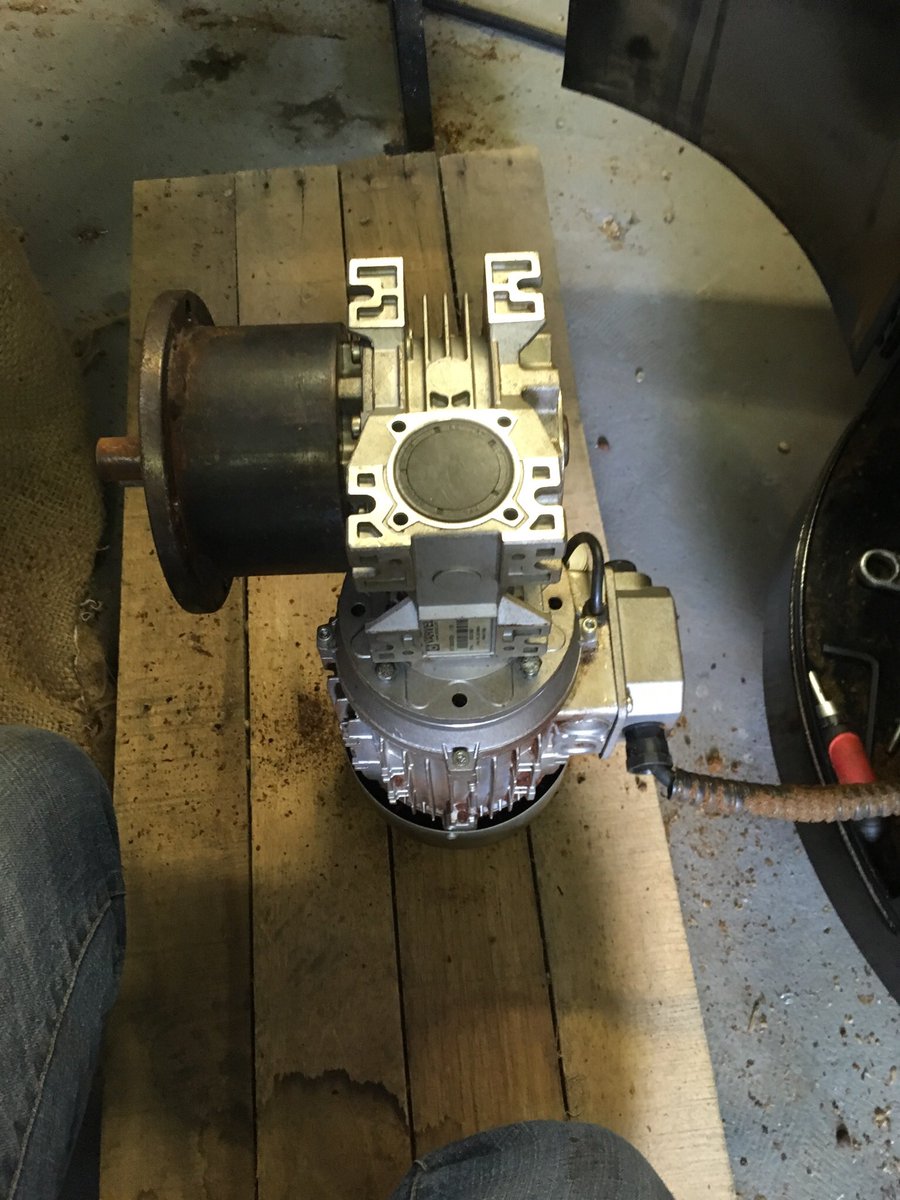 It’s not just about choosing the right roaster for your business - it’s about choosing the right business partner. I told <a href="/PennineCoffee/">Pennine Tea & Coffee</a> that the mixer motor had packed in on Friday - a new one arrived today (Monday) and I’m roasting tonight. Thanks guys. 👏👏👏