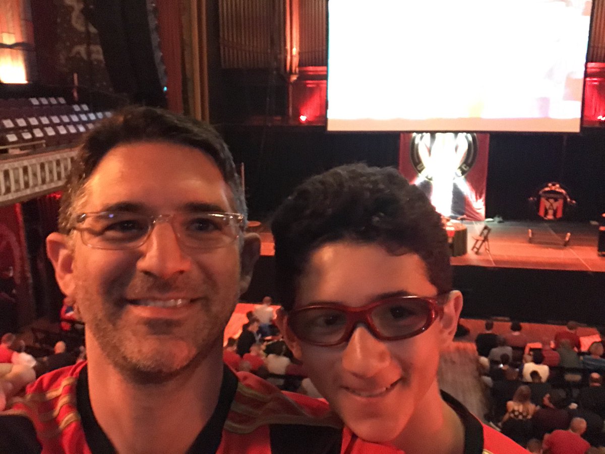 5gersons's tweet photo. Getting ready to endure the @MenInBlazers #craptacular So thankful for @ATLUTD to bring us joy after this much pain. #crapcat https://t.co/3hMCBw8iBq