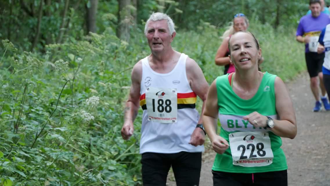 alnwickharriers's tweet photo. 4 of the Harriers in action at last weeks Fell Em Doon 10k at Ashington. Angie Embleton, @chrisstew13, George Williams and Peter McEwan. https://t.co/pxU4BLJQqS