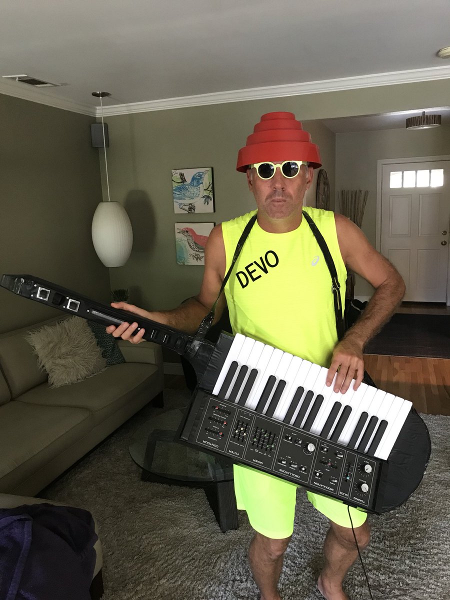 mattgarthoff's tweet image. We are ready to rock our best @DEVO costumes at the Charlie Saikley #Sixman beach 🏐 tournament this Friday &amp;amp; Saturday! Come join our pre-event party at @Legends_LB Thurs 6:00 PM
#MusicLegends