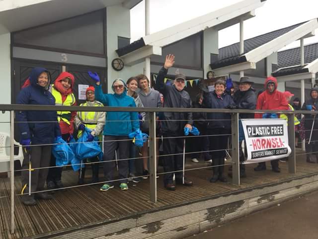 paulparry1969's tweet photo. Hornsea sizzling summer beach Clean #plasticfreecommunities #plasticfreecoastlines #surfersagainstsewage https://t.co/gAnfE1AFm2