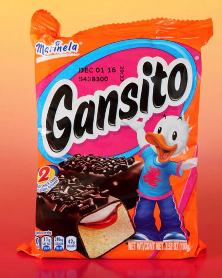 TresLecheria's tweet photo. Thank you @AmanoSeattle for giving us the super fun task of turning our favorite #Gansito snack into mini cupcakes for your bday! I think we may have to throw it on our #cupCube menu! Made w/ Butter vanilla cake, strawberry jam, cream cheese icing &amp; chocolate ganache #CubesBaking https://t.co/OLMCCZtWxv
