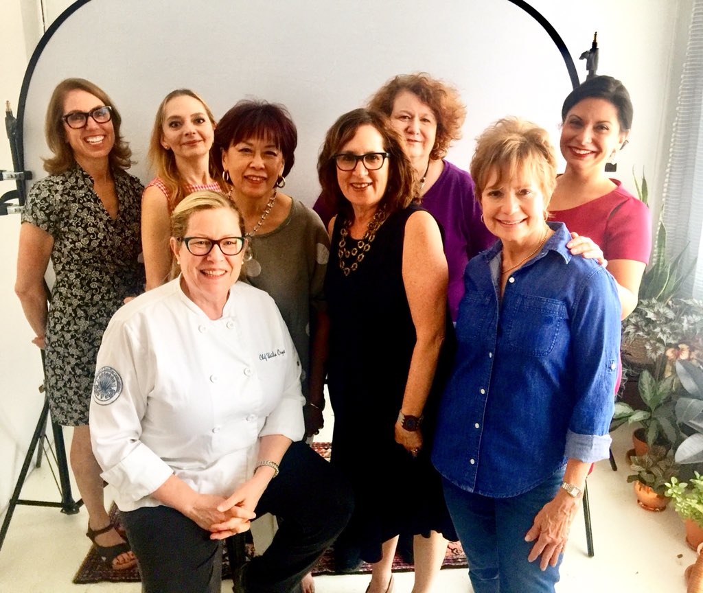 amyriolo's tweet photo. Many thanks @CamJanet @lindawangphoto @sheilacrye @foodobsessed6 @LesDamesDC #LisaCherkawsky #DCDames #foodphotograpy #socialmediamarketing #MondayMood https://t.co/9Oes8fB4H1