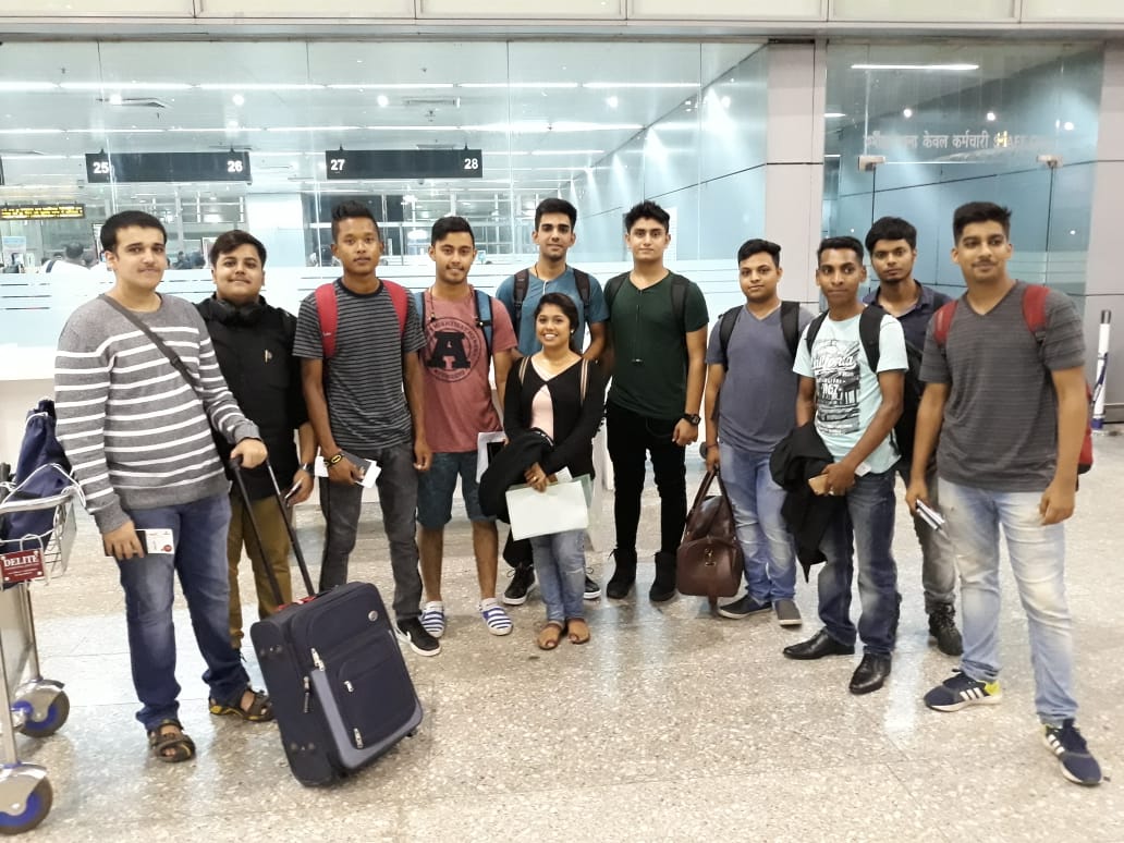 soumyabkkiihm's tweet photo. Bangkok Year 2018 @kasembundit Arrived Now! A Warm welcome at #MyIIHM @IIHMHOTELSCHOOL https://t.co/feEeTPhCfO