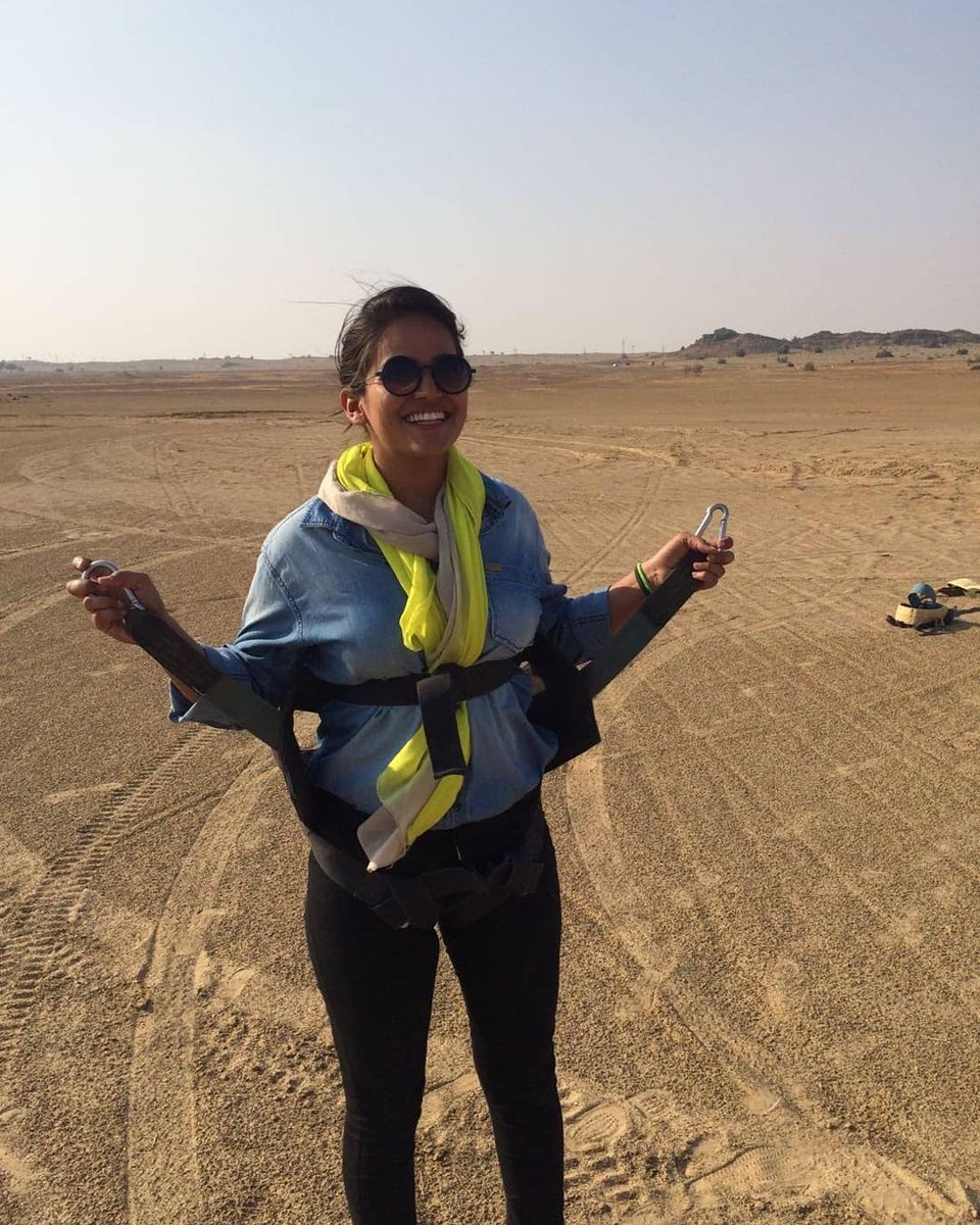 neha_chaudharyG's tweet photo. "if it scares you, it might be a good thing to try"
#parasailing #parasailingadventure #parasailingfun #parasailing_jaisalmer #oldpic๐ท #fun #friends #seethebeauty #seetheworld #jaisalmer #Rajasthan https://t.co/1NgWi8t4S9