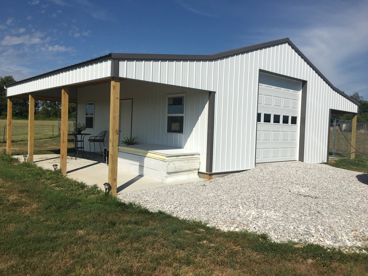 MeeksLumber's tweet photo. New 24x30 #polebarn #kennel near Republic, MO. Visit us at https://t.co/Jmi6NWmchz or call 417-522-3636 for more information. https://t.co/aR6eF2Nu7q