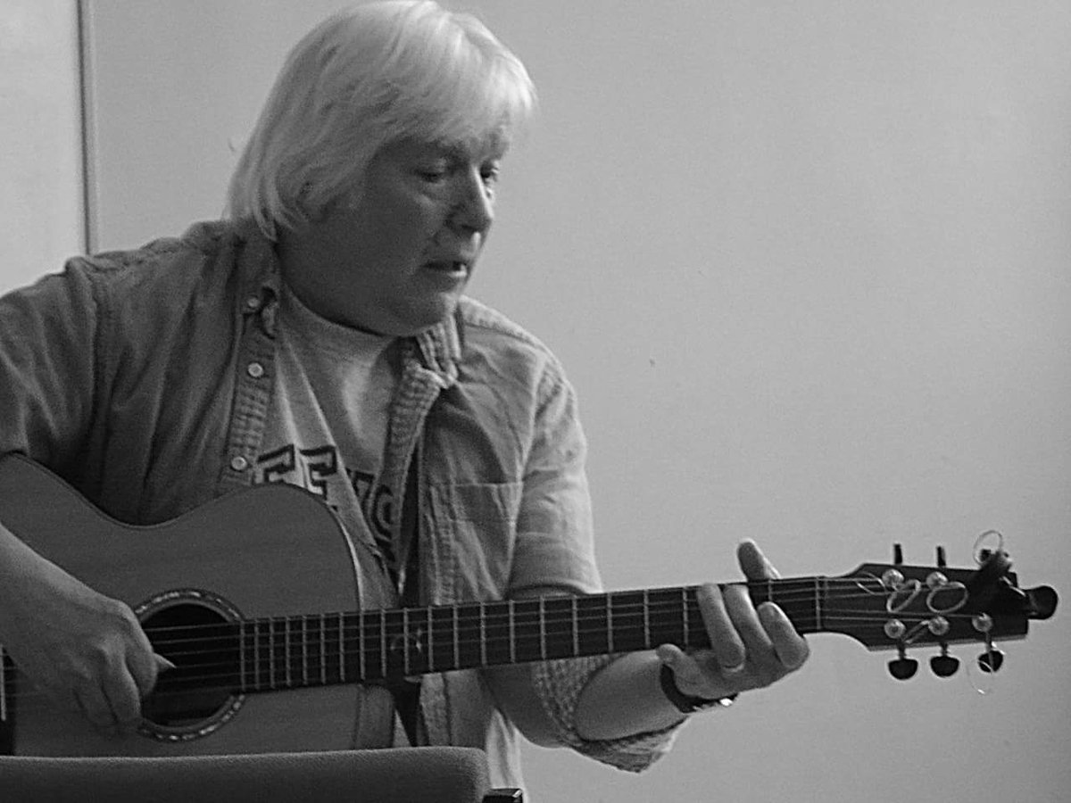 VibrantMbArts's tweet photo. A few photos from a brilliant Arts Cafe on Sunday. https://t.co/LPVKyj3wR3