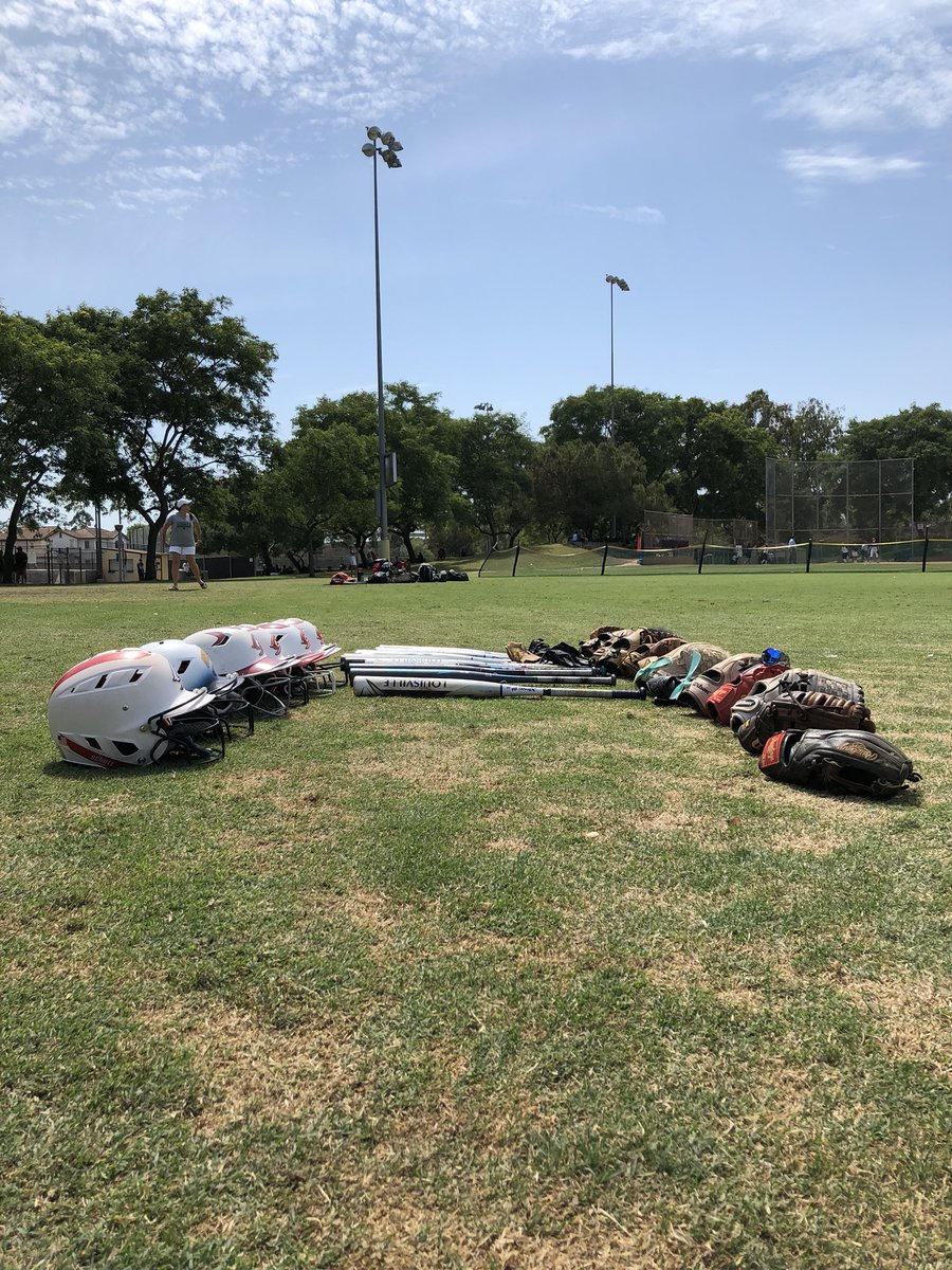 Glory finishes 2-1 in pool play <a href="/PGFnetwork/">PGF</a> against great teams from Florida, Vegas &amp; Hawaii. Now onto bracket play tomorrow at 10:15 🆚 MN Force at Harvard Athletic Park #6. See you there!!! #TealFor2