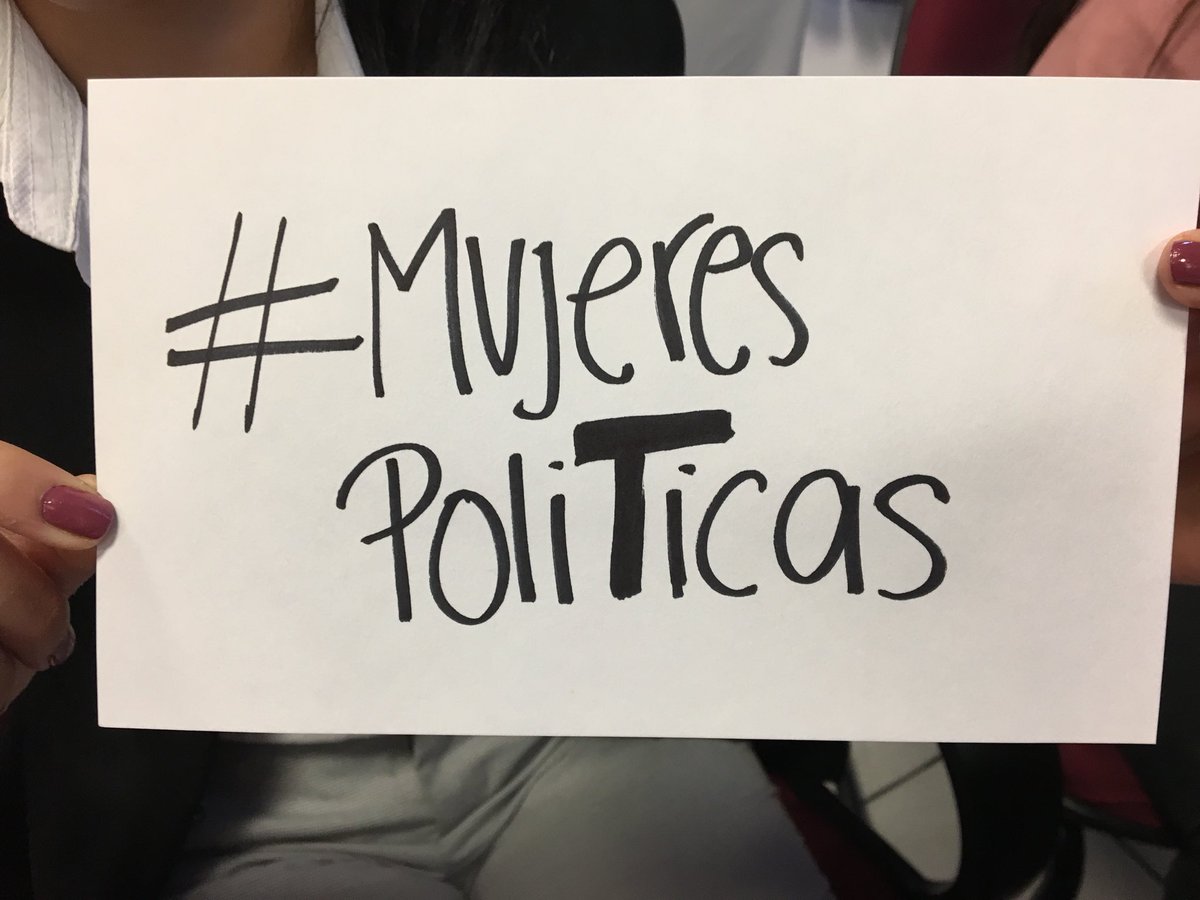 flaviafrei's tweet photo. #Excelente jornada hoy con #Asparlexsal #NDI y #PADF trabajando con un grupo maravilloso de #MujeresPoliticas discutiendo y pensando mejores reformas políticas para la #IgualdadSustantiva en #ElSalvadorParitario #NoSinMujeres https://t.co/uZOQZgM6d0