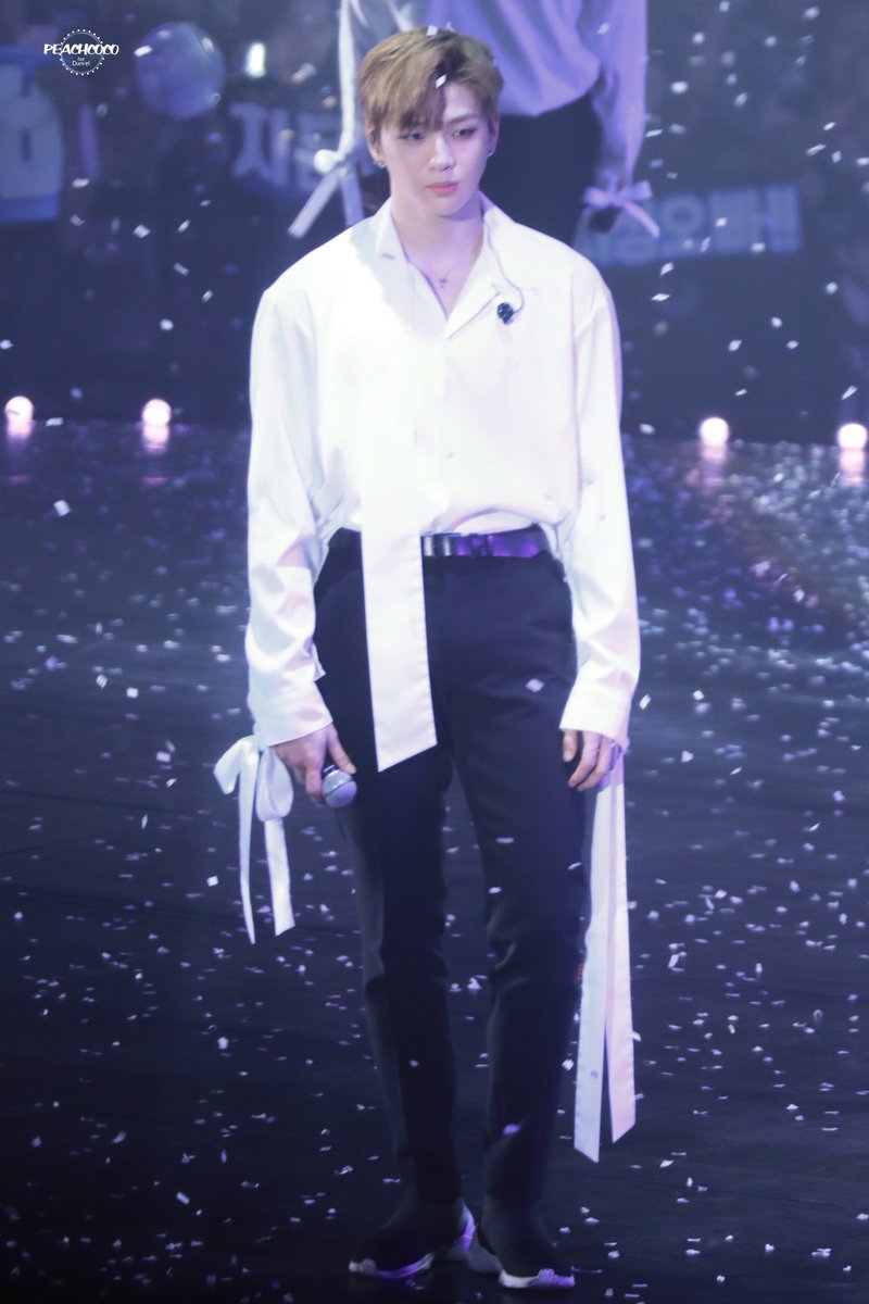 peach_coco1210's tweet photo. 180729 ONE: THE WORLD in Hong Kong
#워너원 #강다니엘 #KangDaniel https://t.co/PKokdIk4kI