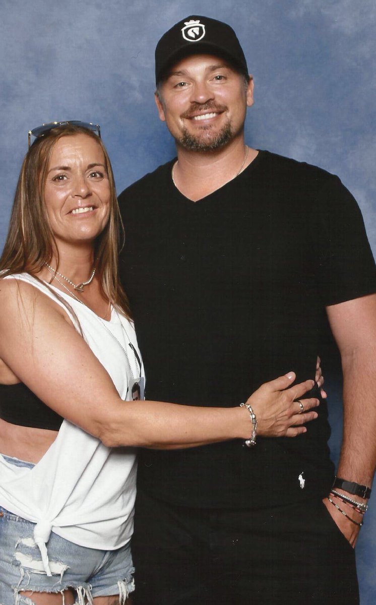 TinyTim160223's tweet photo. Had the best time ever this weekend at LFCC,absolutely shattered but worth it meeting @danieljgillies @paulwesley tom welling and Jason Momoa. Totally blown away that they liked their custom pops!#LFCC18 #TheOriginals #TheVampireDiaries #Lucifer #aquaman #livelifetothefullest https://t.co/clP8UzCptg