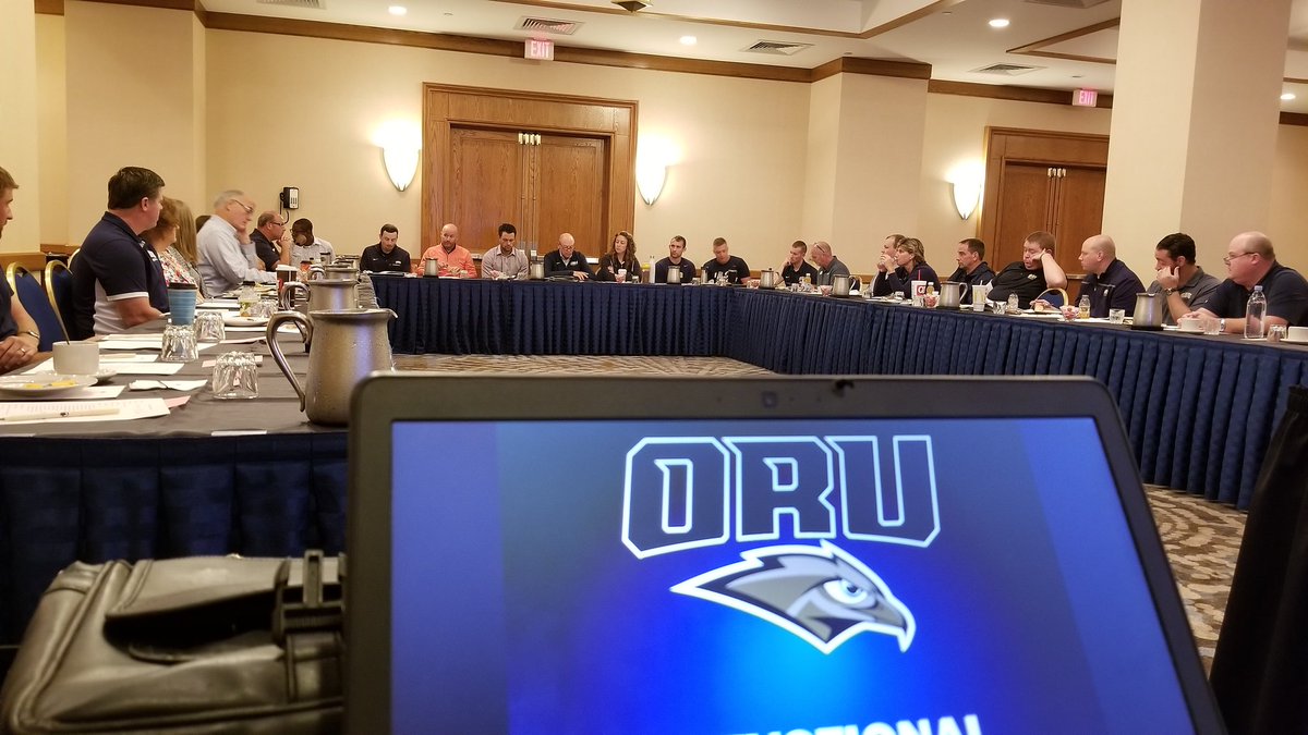 TimoJJ's tweet photo. Awesome staff/Head Coach retreat today planning and setting the #GoldenStandard in all we do!

Couldn't be more excited for the year ahead and the big things on the horizon...setting the bar high!

Great to get some bowling in as well... #domination 🎳

#allin https://t.co/1WR254FSo8
