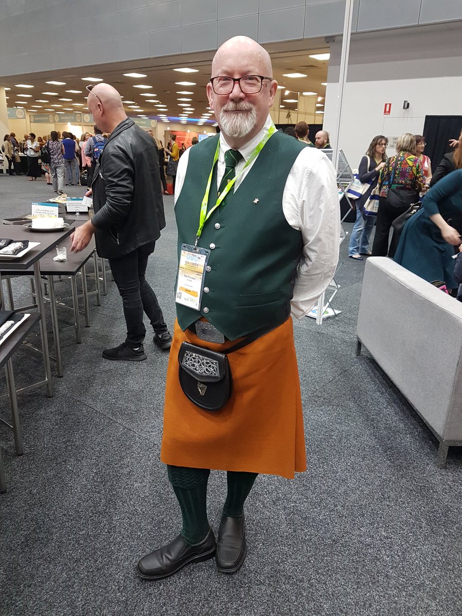 WrightPaige's tweet image. Hey @APLICfashion have you seen @RobThomson2528 yet?? #APLIC18 #CATSofAPLIC