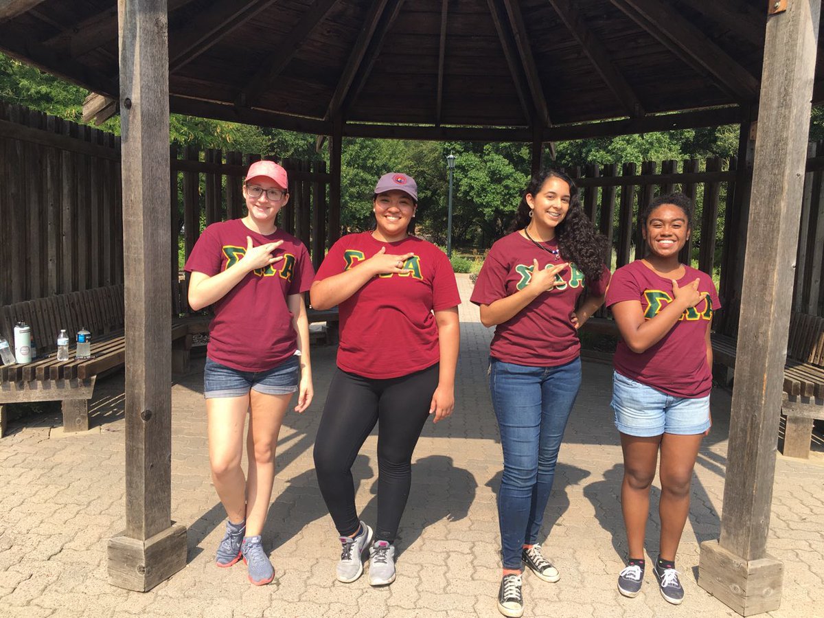 utsamgc's tweet photo. Our sisters of Sigma Lambda Alpha spent this past weekend at their national convention! #utsasla #utsagreeklife https://t.co/RVI3Z4NHvp