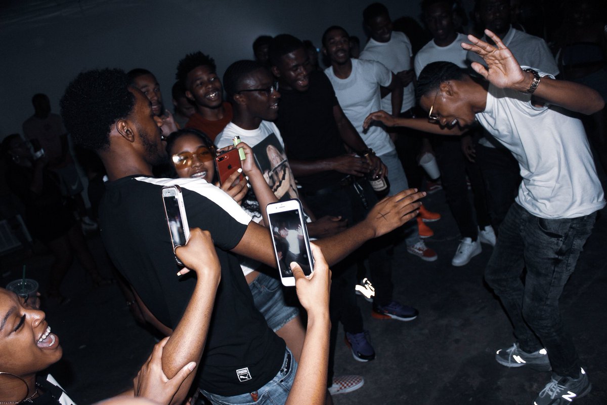 Ke_tothecity's tweet photo. #CountyCookout3 🤩
[📸: @Malik_Terintino | https://t.co/b5jb6l8lFr