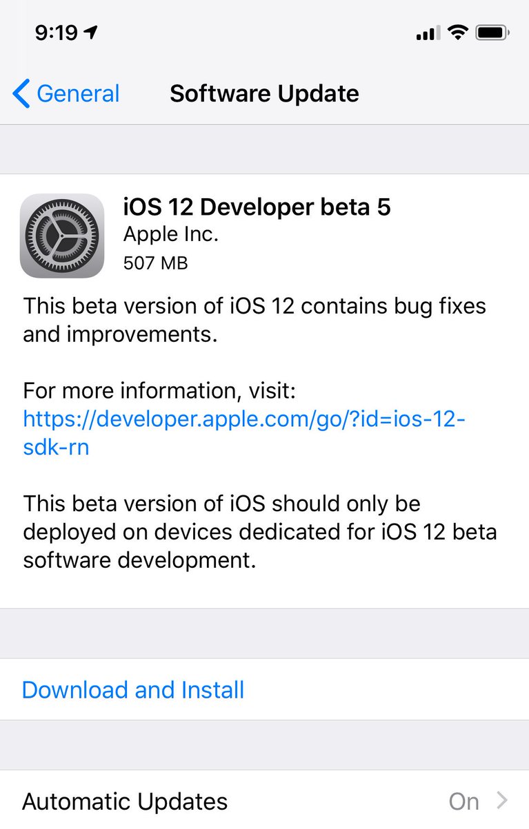 tupac_h's tweet photo. iOS 12 beta 5 is available, downloading it now @apple #iOS12DevBeta5 #applenews https://t.co/wjZ2pUcN2h