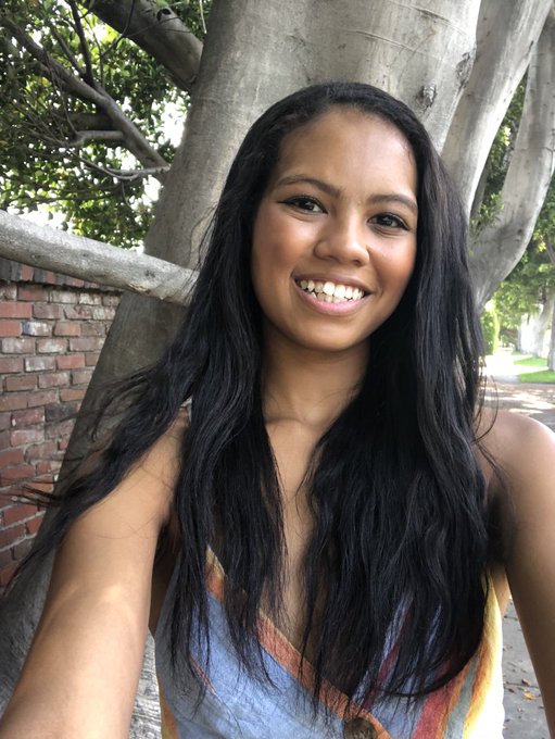 Taking a break on my drive back to Portland...long walks are so refreshing! 😊🌸 @101ModelingInc #Relaxing<a href="/tag/relaxing"class="tags"><span>#relaxing</span></a>