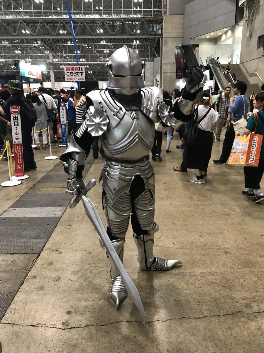 O Xrhsths 木村鋳造所 公式 Sto Twitter We Kimurafoundry Made This Armor With Kaiyodo 木村鋳造所のkritがワンダーフェスティバル18 夏 に進出 海洋堂 様 Kaiyodo Pr ブースにいた 西洋甲冑 が木村鋳造所製です 記念撮影させてもらった当社営業の黒澤