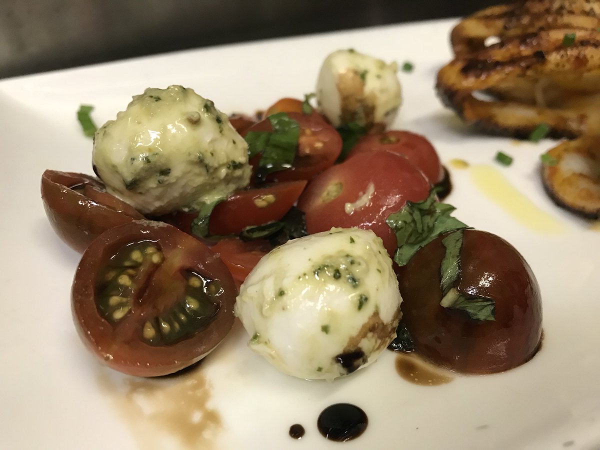 Appetizer Trio - Piri Piri Calamari with Apple-Celery Slaw and Cold Filtered Olive Oil, Vegetarian Meatballs with Tangy BBQ Sauce and Grilled Cristino, Mini Caprese Salad with Hawaiian Basil, Pesto Bocconcini and Balsamic #local1794 #trio #danfortheast #weeklyadditions