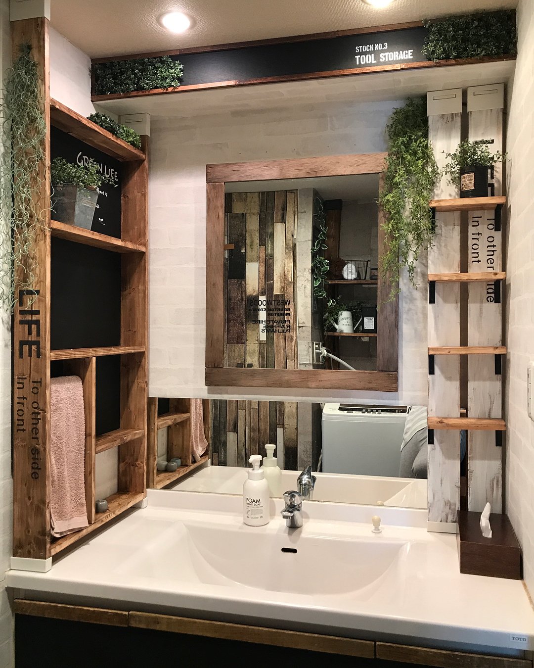 تويتر 平安伸銅工業 公式 Heian Shindo Kogyo Co Ltd على تويتر Labrico ラブリコ 1 4アジャスター Labrico Instagram より T Co Aut85ve0t5 サニタリーの収納棚に 1 4材を固定できるアジャスターですので 圧迫感なく空間を有効活用いただけ
