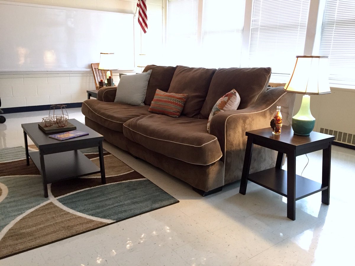 FuzzyDaddy56's tweet photo. Thank you, Hope Connection Church, for the Teachers’ Lounge makeover at Adams! The “Grand Opening” &amp; breakfast were a very special treat, too! This will be an uplifting place for us all year!
You make us feel recognized, appreciated, worthy, cared for &amp; blessed!!!
@OKCPS
@hccokc https://t.co/XFTNA4frmt