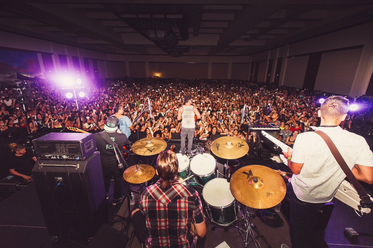 kolohekai_music's tweet photo. Last Night was LIT!🔥 Thank you to every single one of you who came out to the show! The energy level and love from all of you was surreal. Thank you to Hawaii’s Finest for putting on our return show. #kolohekai #summerbash2018 https://t.co/N2WzypQJBy