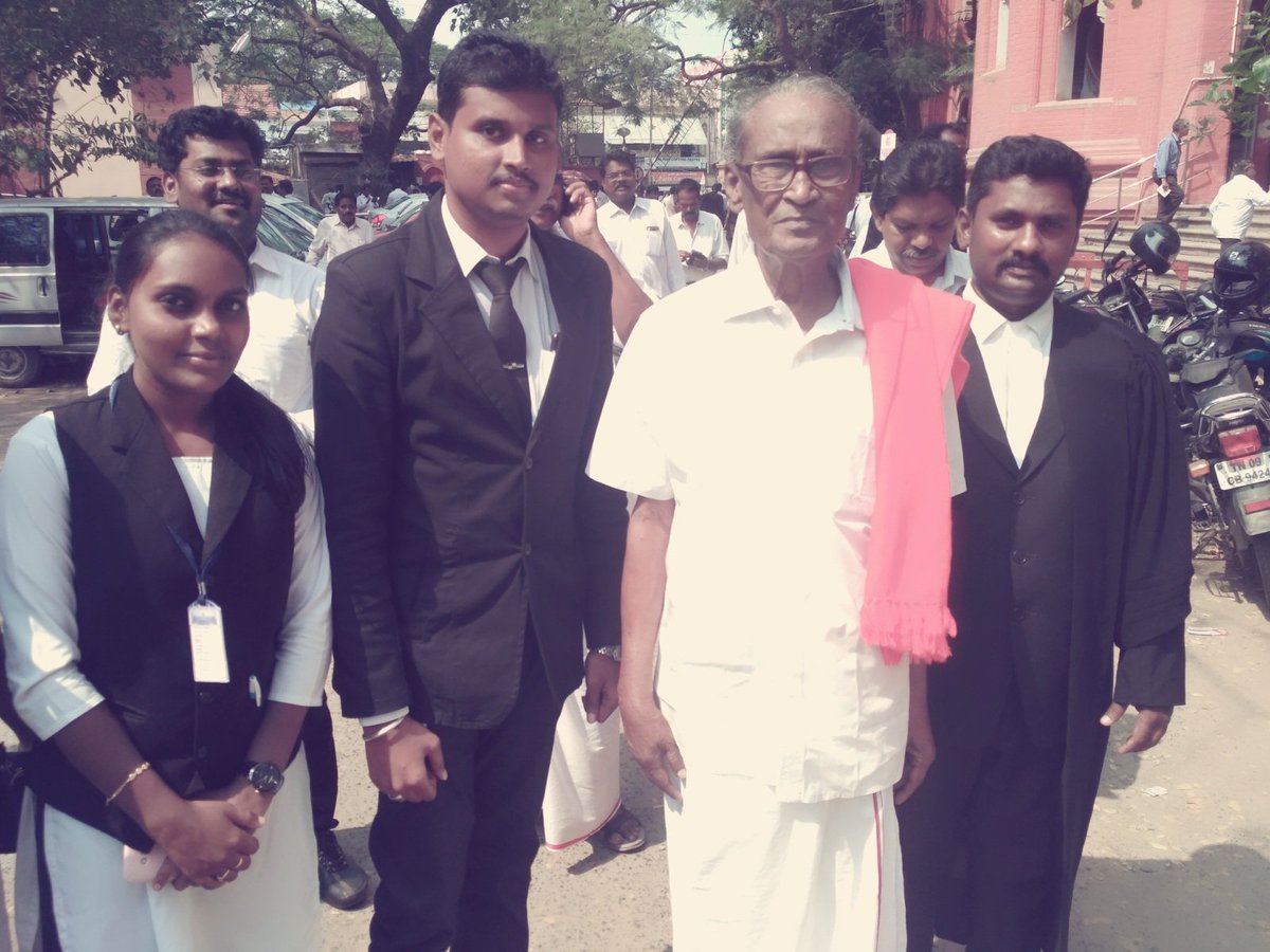 DevaBala_09's tweet image. Great Leader...

Pure Politician... 

Now in Govt Hospital... 

Get well soon sir !!!😫🙏

#DPandian #Leader