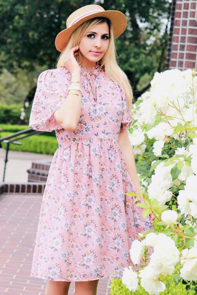 FDUBoutique's tweet photo. This dress is everything beautiful and darling. Summer florals forever please! 😍 Check it out here https://t.co/6E7Ca0tMM3 https://t.co/JMvCgS5JW2