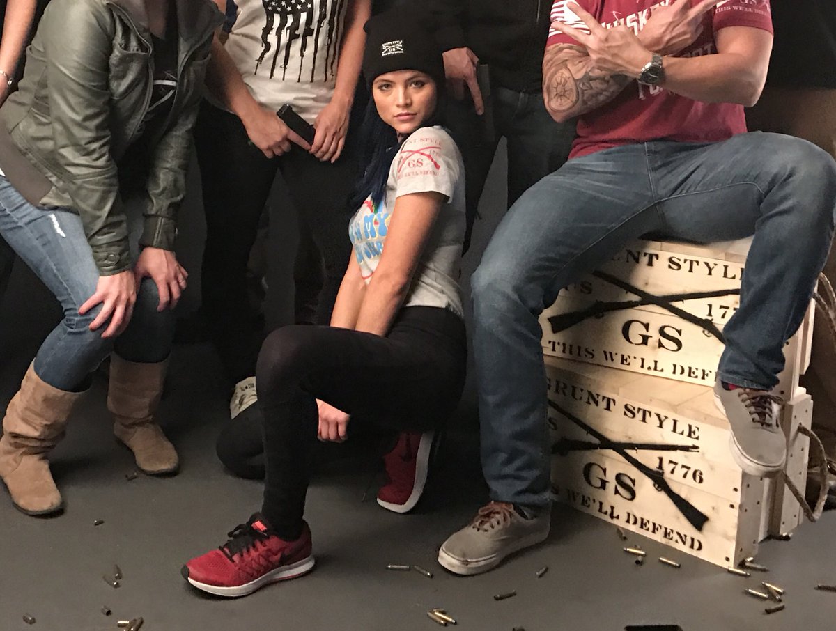 Poser 🤓💁🏻‍♀️ <a href="/Gruntstyle/">Grunt Style</a>