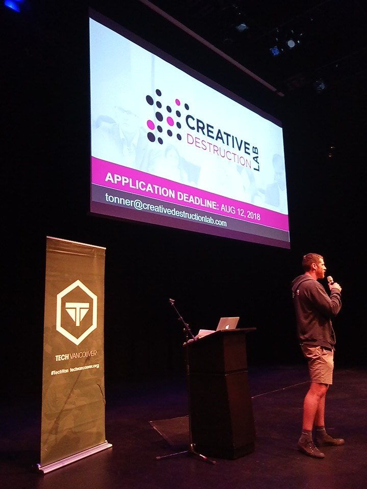 IbnSelim's tweet image. #TechVan rocks.
Nice place with air conditioning too 😁