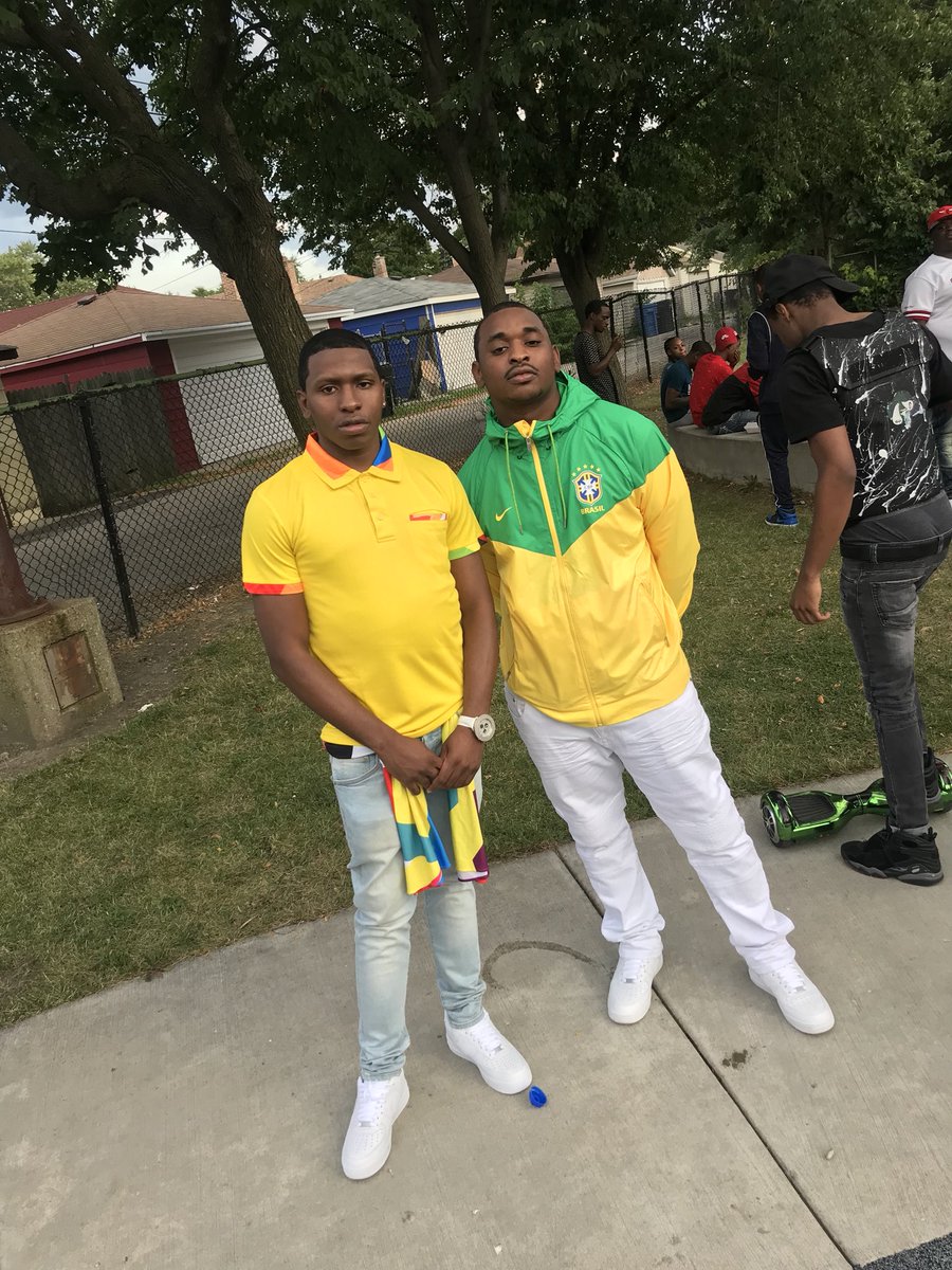 ByLamron300's tweet photo. 💉 Brother My Shooter😈 https://t.co/gh4srOENVF
